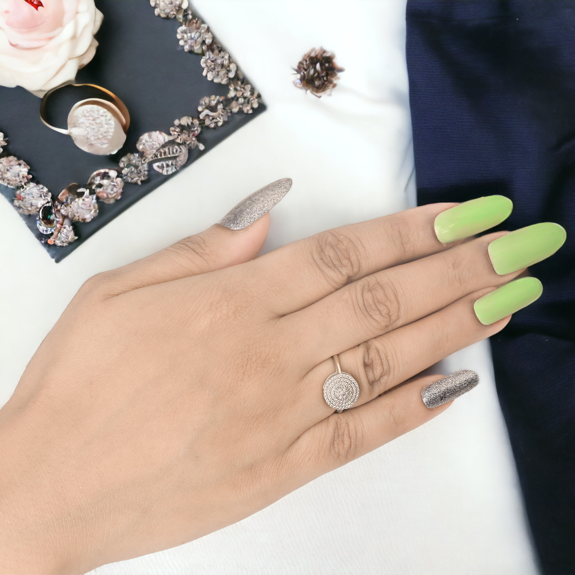 Handmade Reusable Premium Press on Nail Art Kit : Love For Glitters