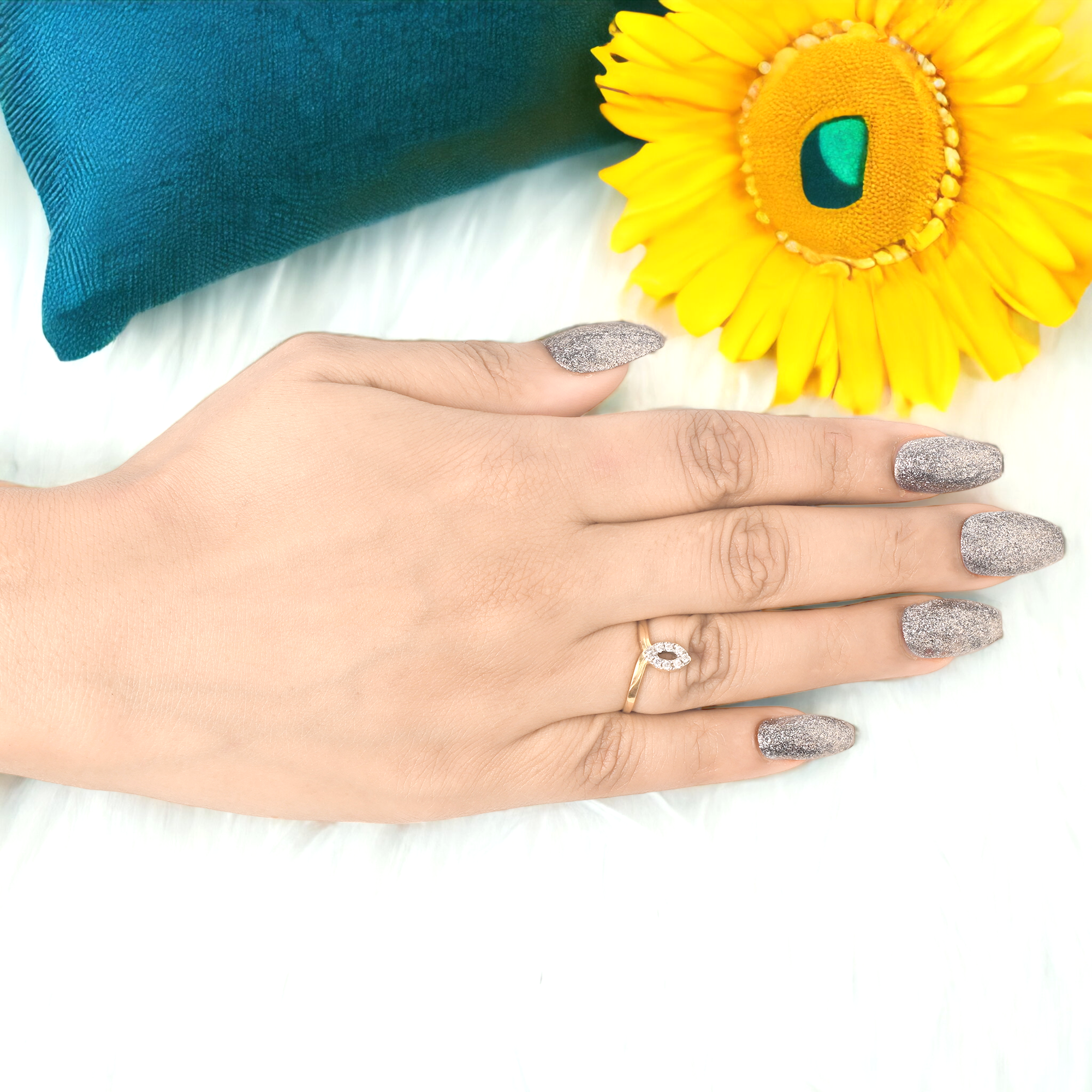 Handmade Reusable Premium Press on Nail With Nail Tabs : Glittery Silver