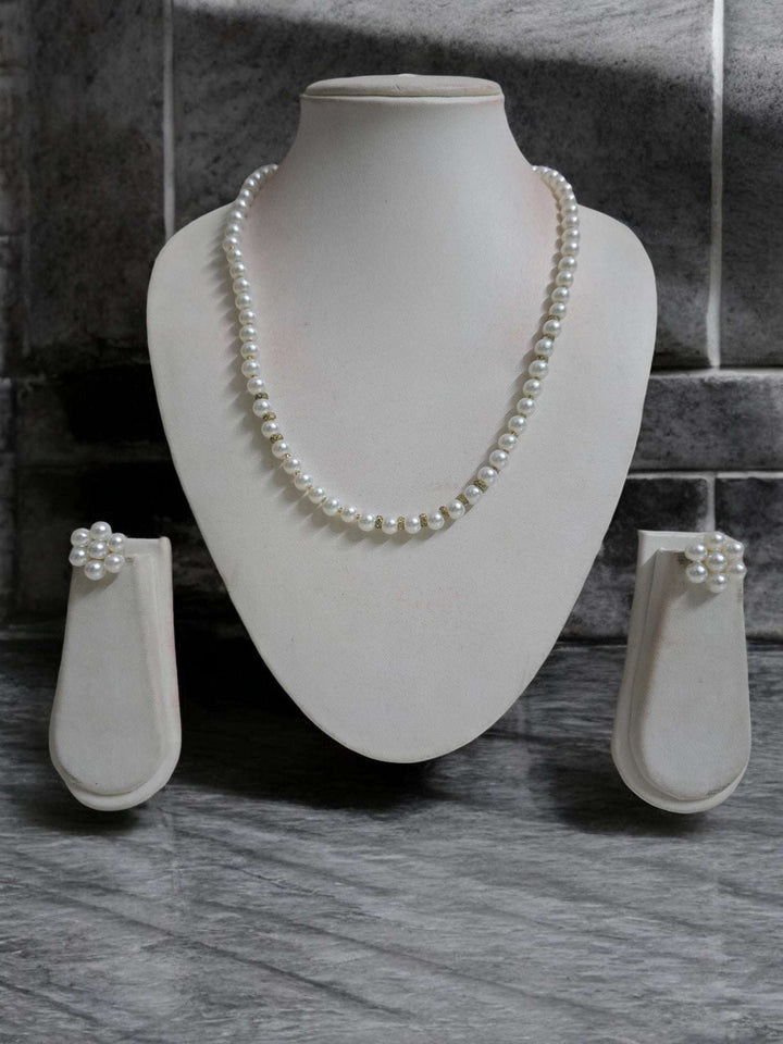 Sunehari Small Pearl White Necklace Set