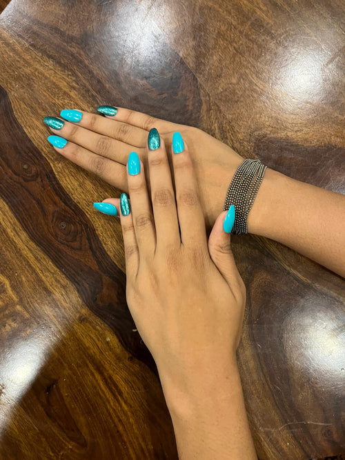 Handmade Reusable Premium Press on Nail with Nail Tabs : Glittery Green