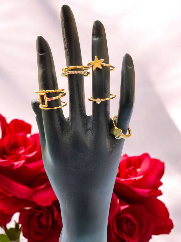 Ethereal Glow Lightweight Rings - 7 Rings + Jewellery Organizer