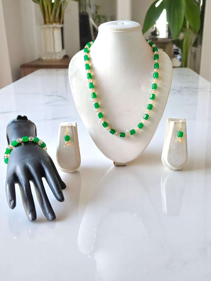 Shaadi Wale Rang – Beaded Necklace, Earrings & Bracelet Set