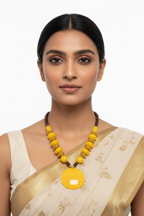 Sun Sunshine Bold – Yellow Stone & Raisin Pendant Necklace 🌼 Handmade | Statement Wear | Limited Pieces