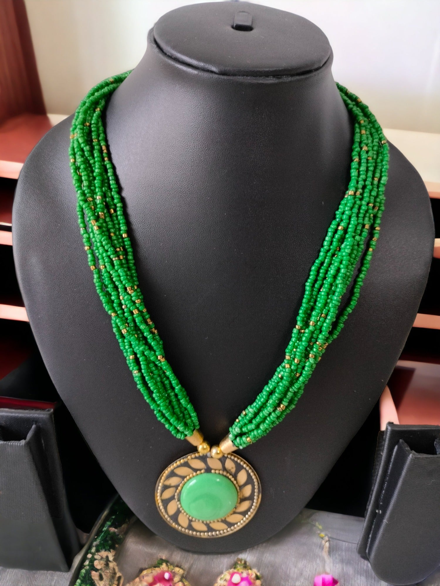 2 Eye Tibetan Dzi Bead Old Amulet Agate Vintage Tibet Pendant Necklace -  Etsy | Pendant, Beaded jewelry necklaces, Glass beads jewelry