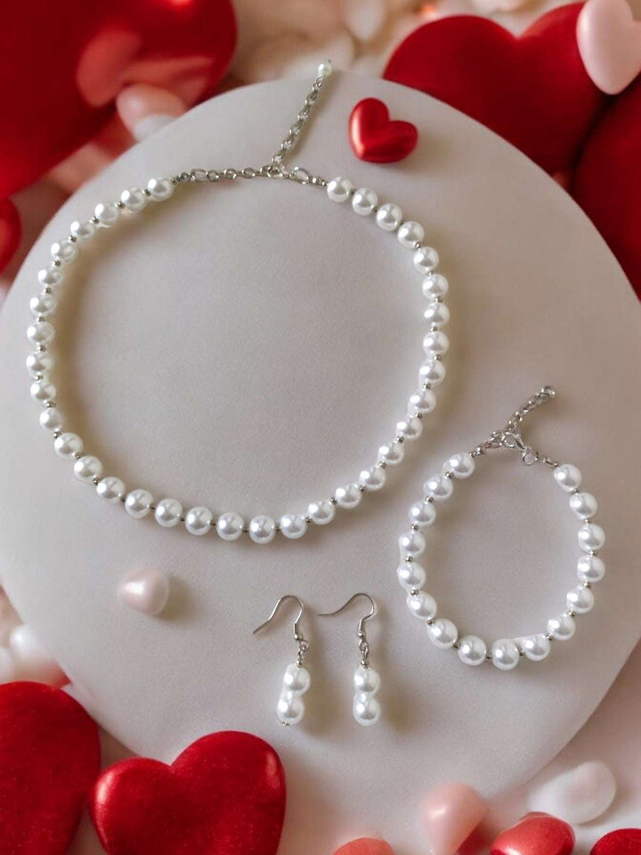 Love for Pearl – 5-in-1 Handmade Rakhi Gift Hamper