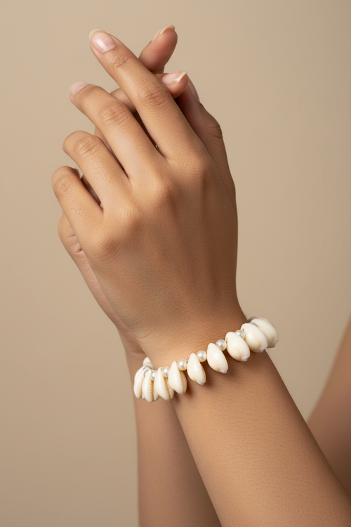 Ivory Shell & Pearl Bracelet