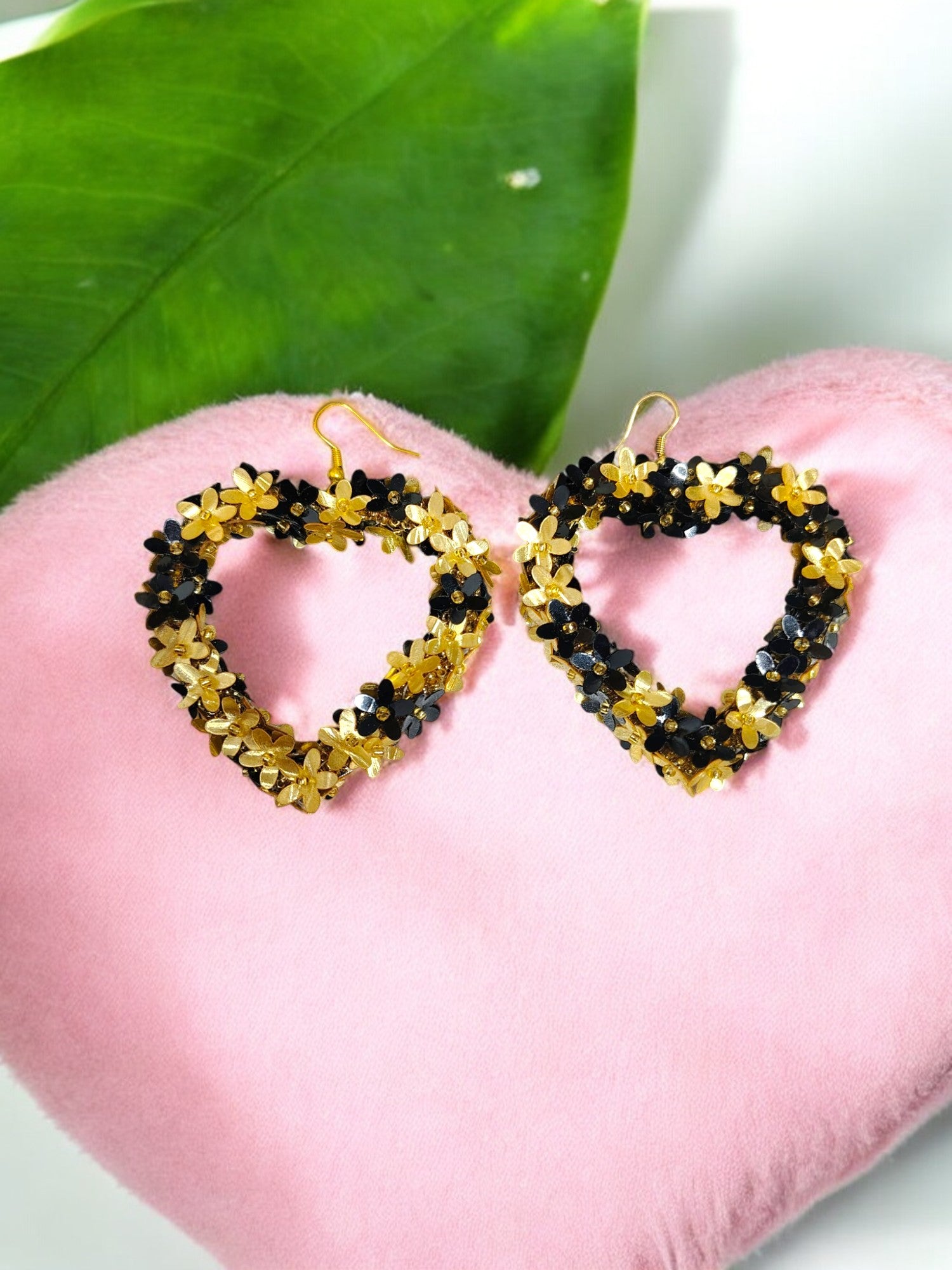 Limited Edition Galentine's Beaded Earring Hamper ( Handmade)
