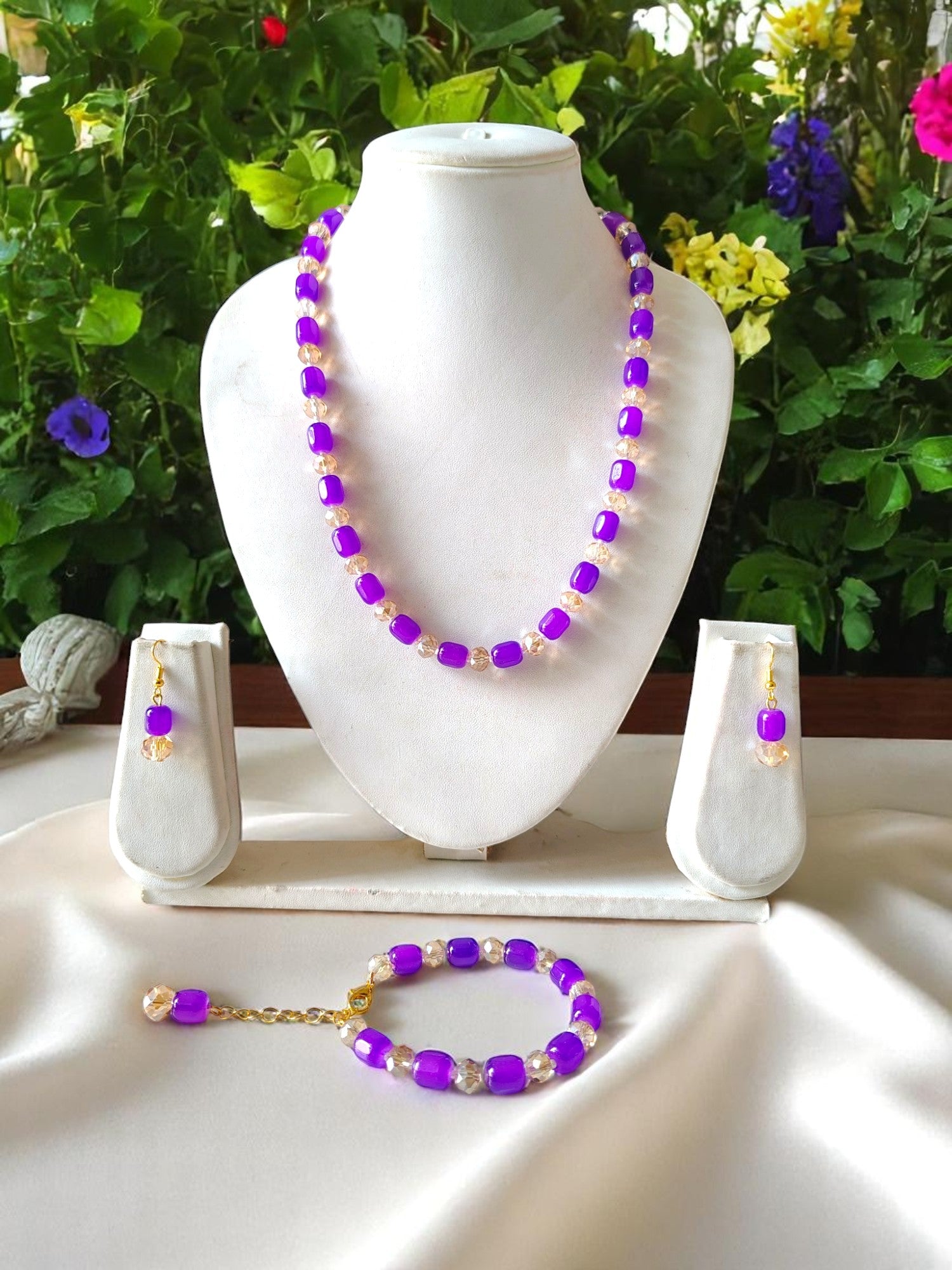 Shaadi Wale Rang – Beaded Necklace, Earrings & Bracelet Set
