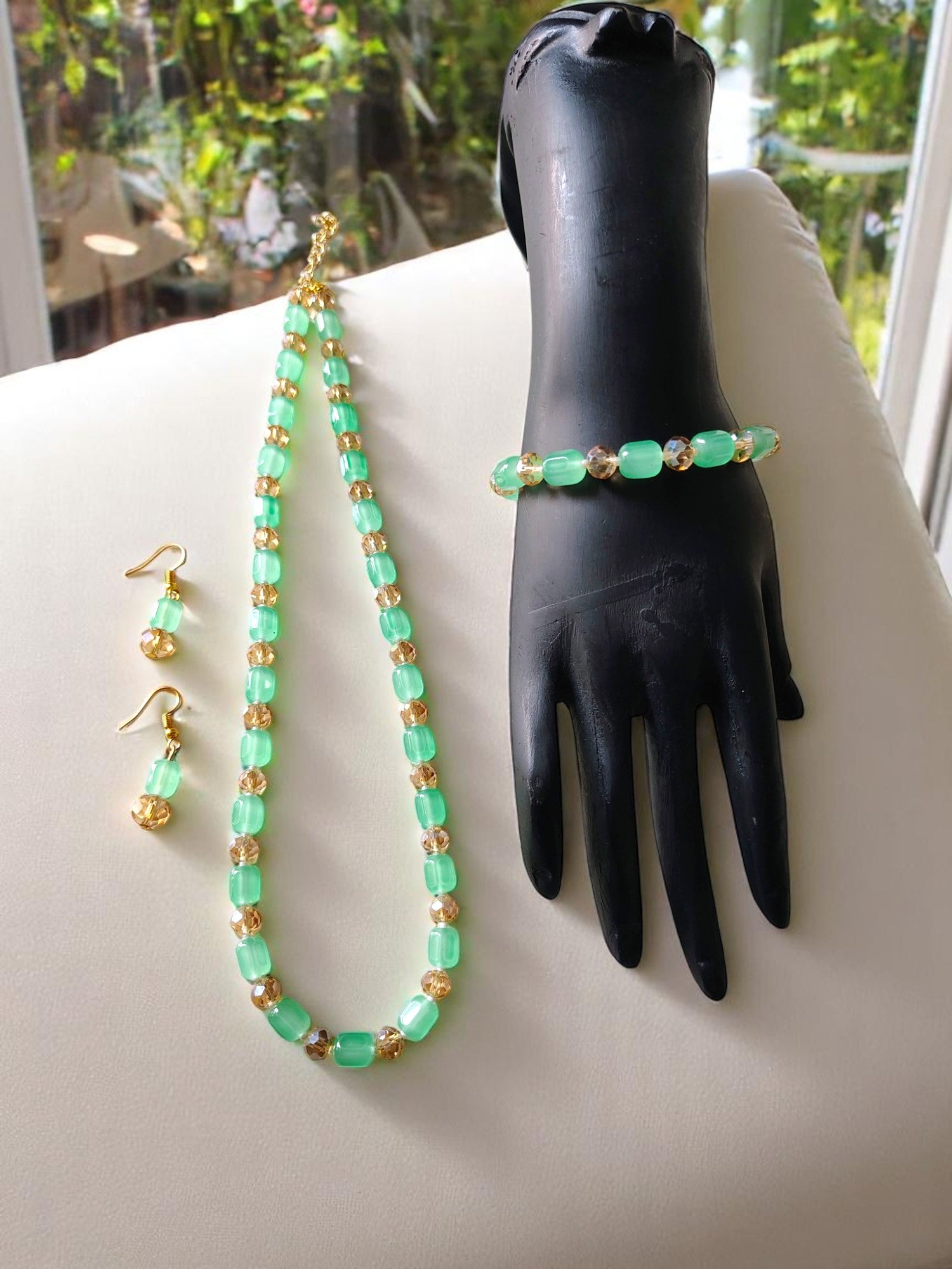 Shaadi Wale Rang – Beaded Necklace, Earrings & Bracelet Set