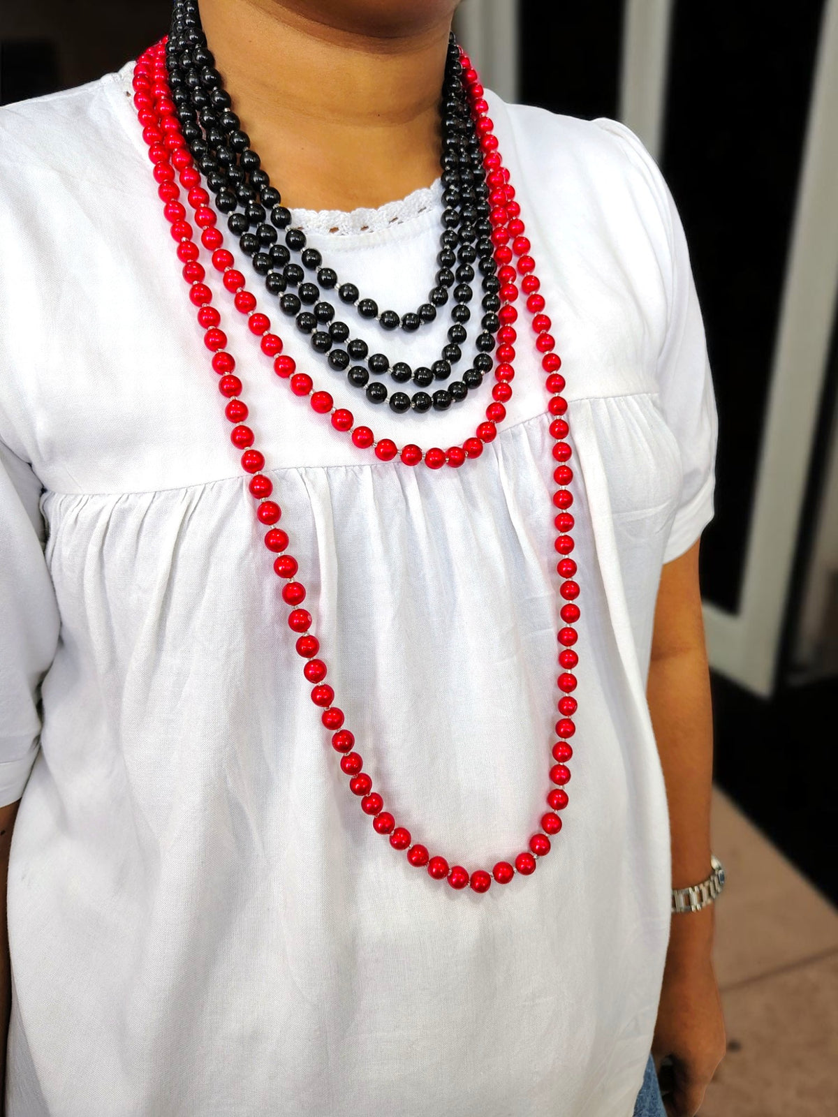Aahana – Dual-Tone Multi-Style Pearl Necklace Set With 2 Pairs of Matching Earrings.