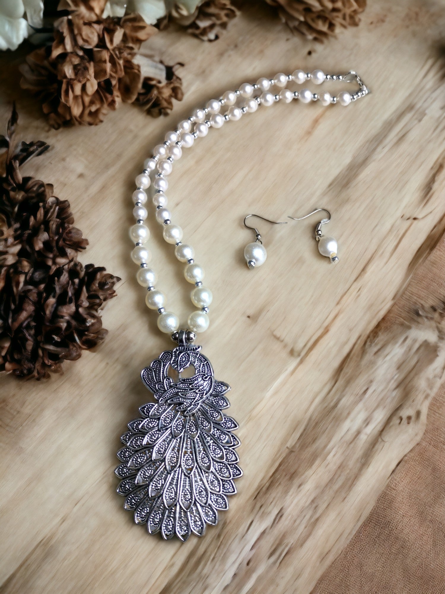 Mayur Pearl Majesty -Pearl Set with Matching Earrings