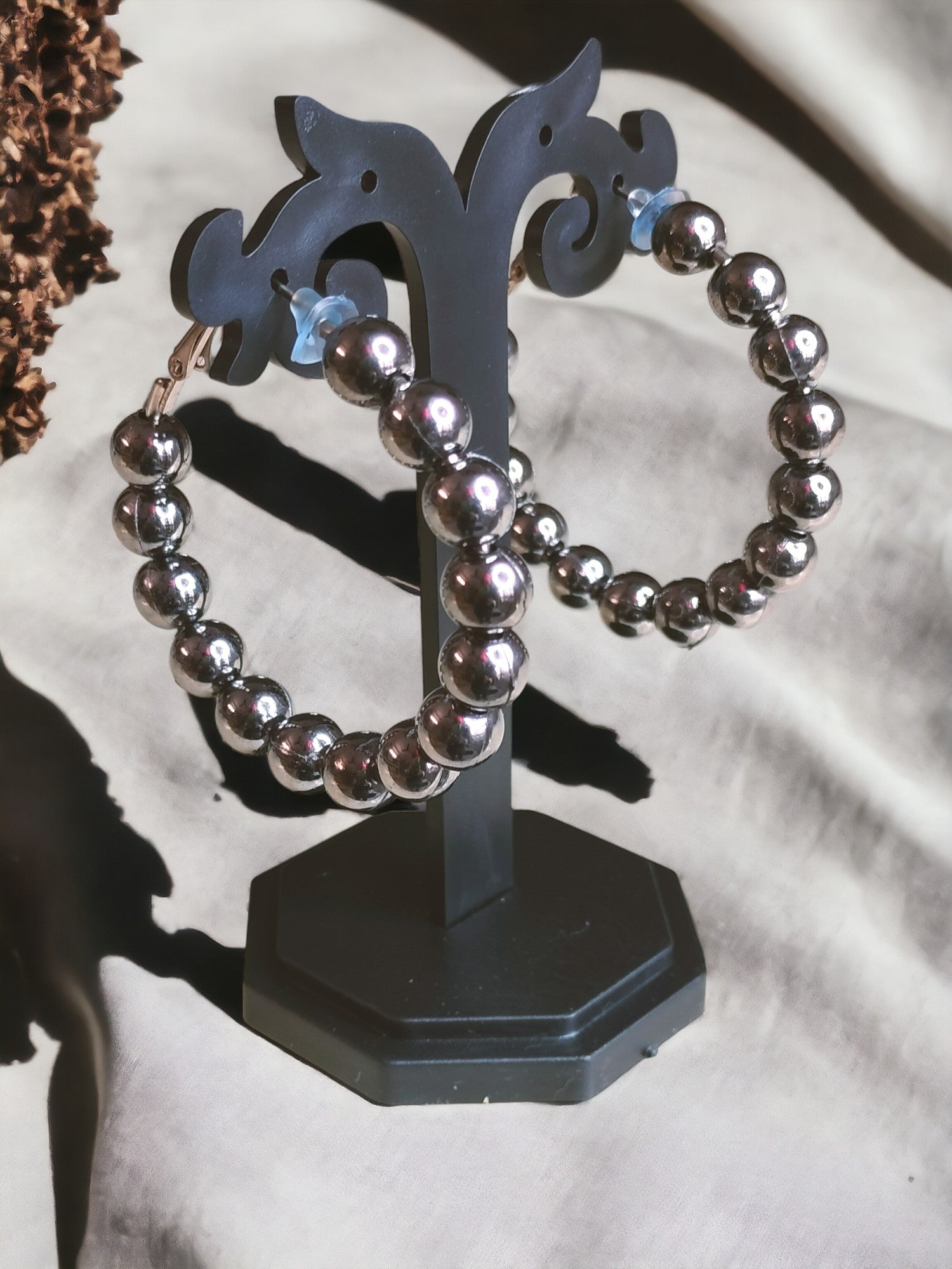 Lustrous Orbit Hoops